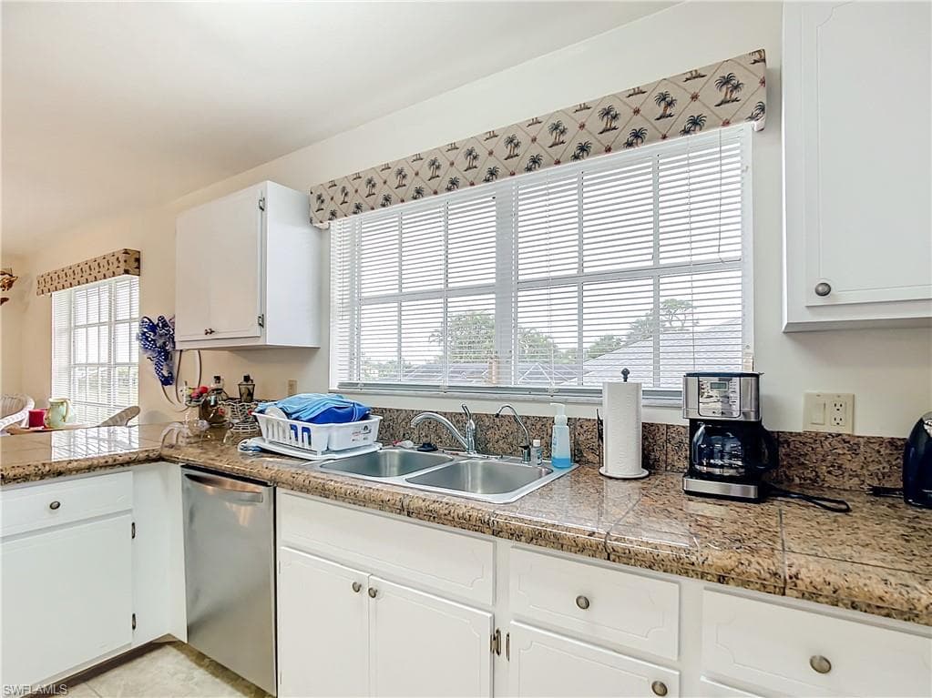 7397 Grande Pine RD, BOKEELIA FL 33922-16