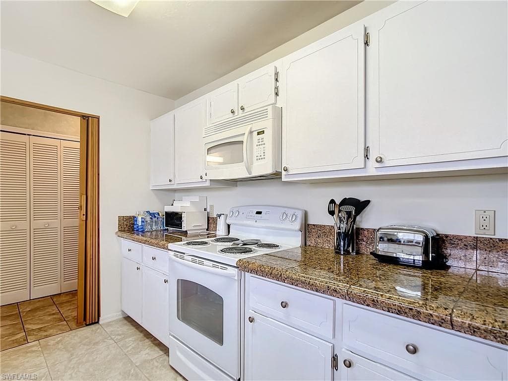 7397 Grande Pine RD, BOKEELIA FL 33922-18