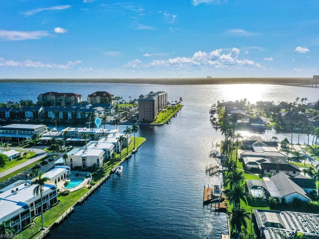 1926 SE 43rd ST # 123, CAPE CORAL FL 33904-30