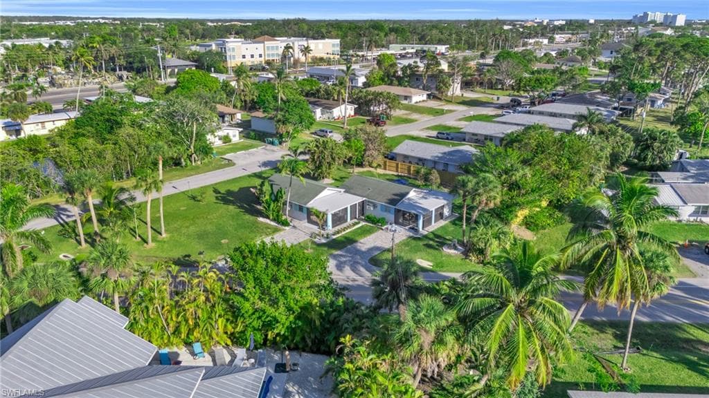 2132 Palm ST, NAPLES FL 34112-28