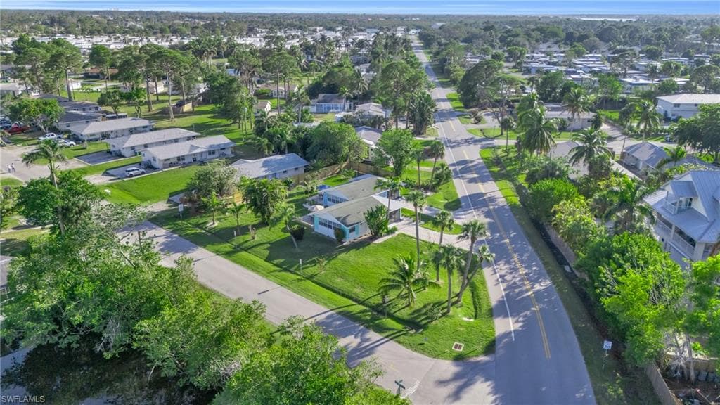 2134 Palm ST, NAPLES FL 34119-26