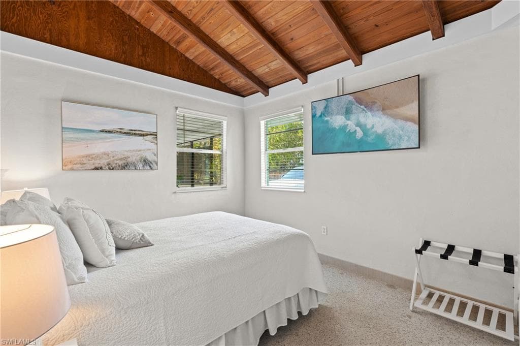 2134 Palm ST, NAPLES FL 34119-11