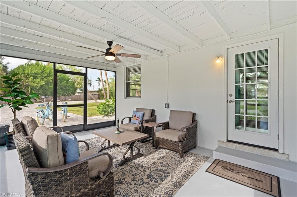 2134 Palm ST, NAPLES FL 34119-2