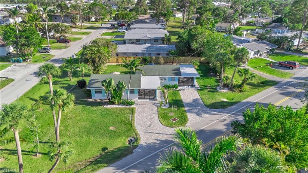 2134 Palm ST, NAPLES FL 34119-24