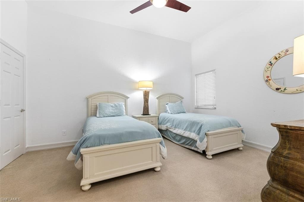 657 Soliel DR, NAPLES FL 34110-21