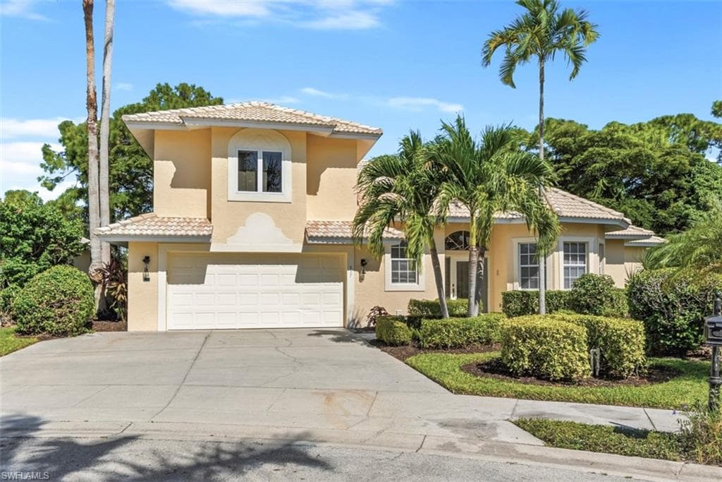 657 Soliel DR, NAPLES FL 34110-27