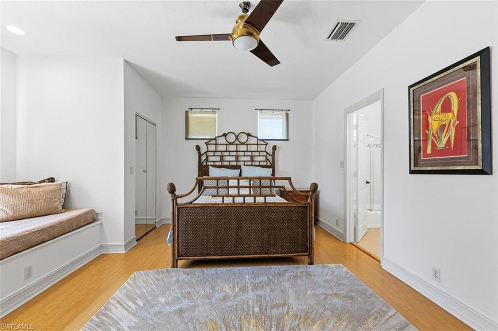 657 Soliel DR, NAPLES FL 34110-19