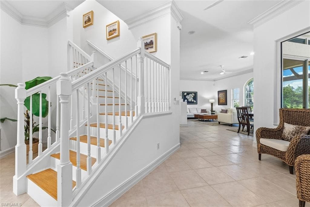 657 Soliel DR, NAPLES FL 34110-14