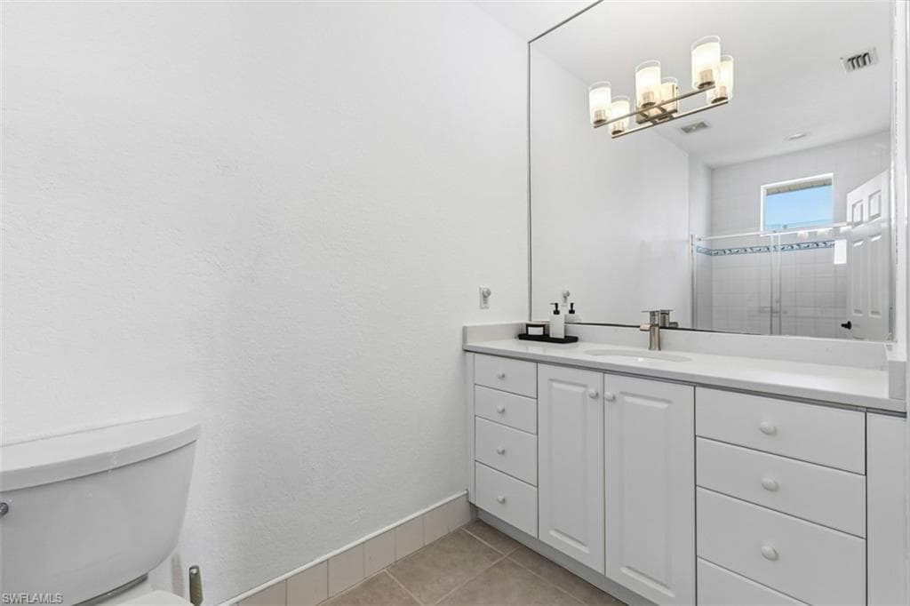 657 Soliel DR, NAPLES FL 34110-20