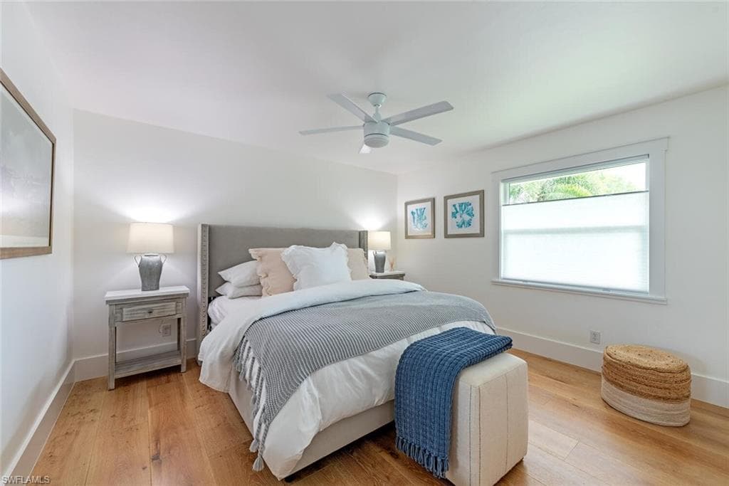 9611 Litchfield LN, NAPLES FL 34109-8