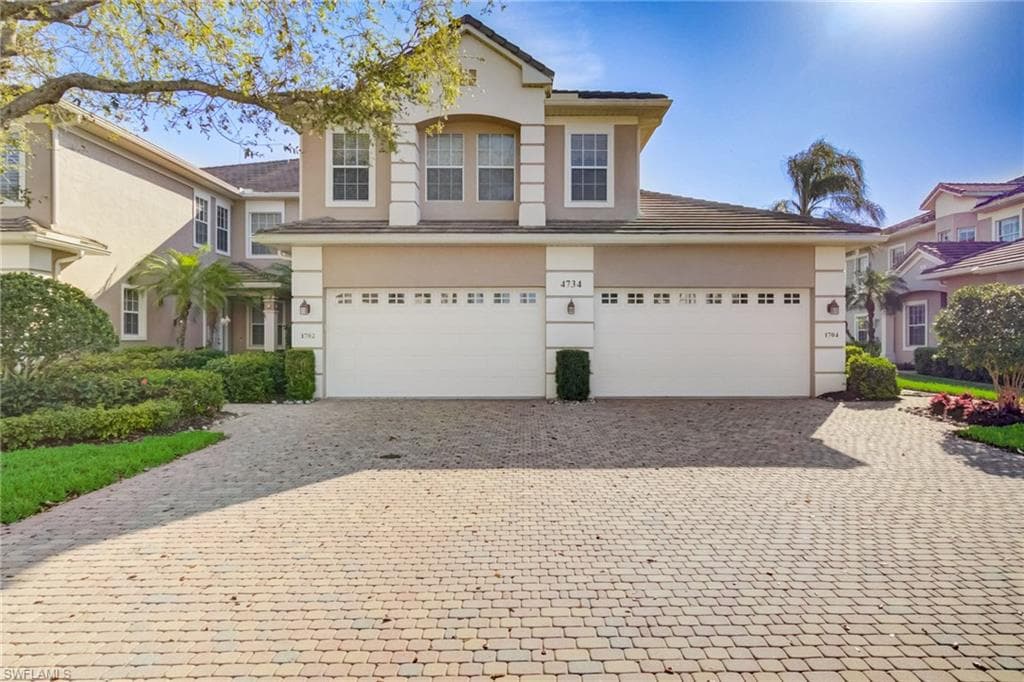4734 Stratford CT # 1702, NAPLES FL 34105-4