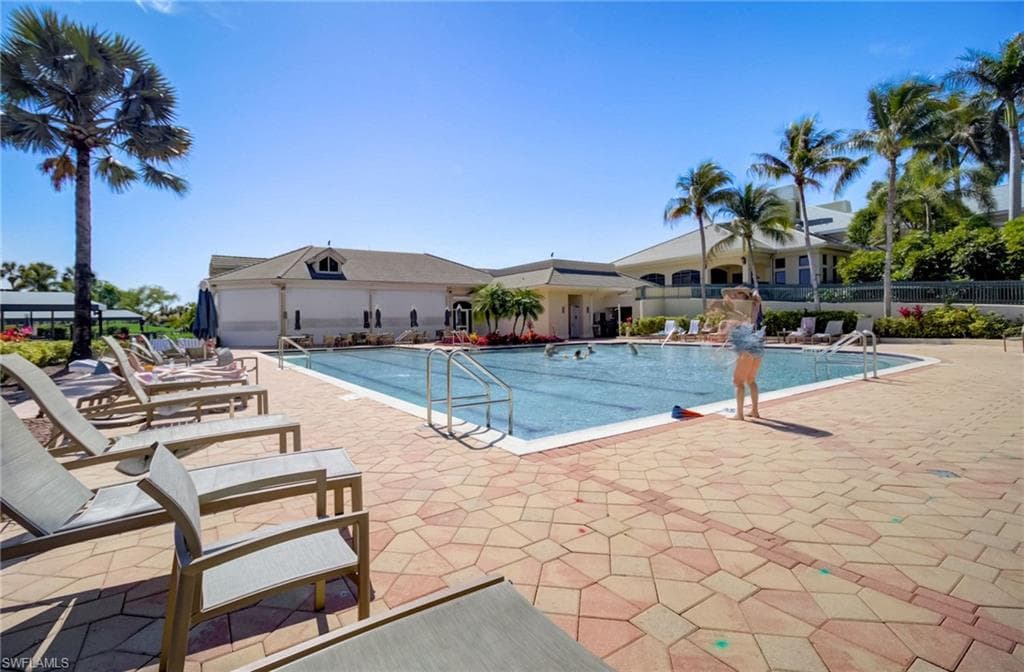 4734 Stratford CT # 1702, NAPLES FL 34105-18