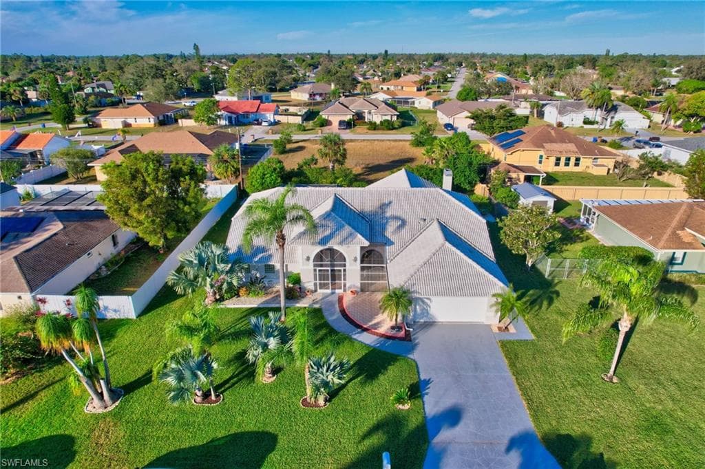 105 Ortona ST, LEHIGH ACRES FL 33936-41