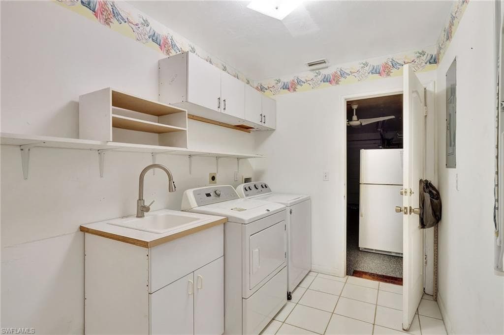 105 Ortona ST, LEHIGH ACRES FL 33936-35