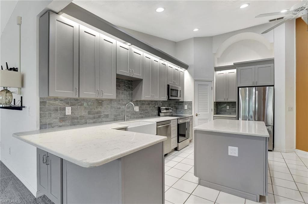 105 Ortona ST, LEHIGH ACRES FL 33936-8