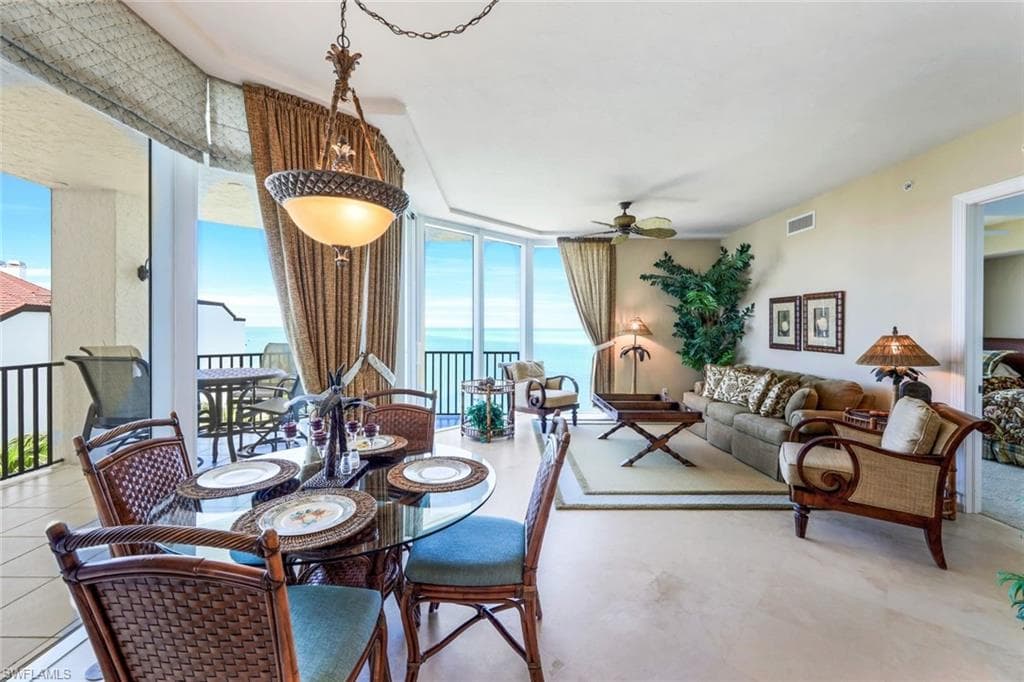 700 La Peninsula BLVD # 401, NAPLES FL 34113-15