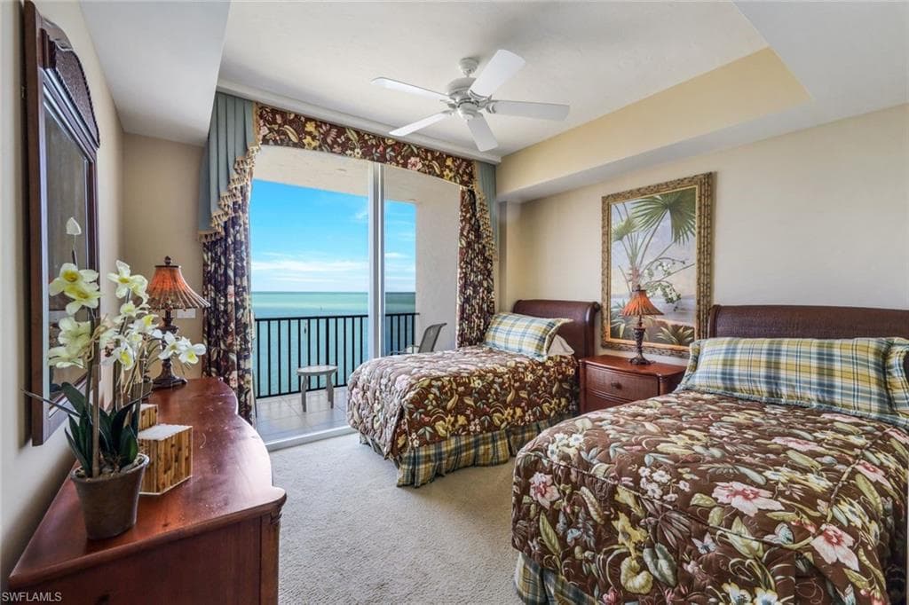 700 La Peninsula BLVD # 401, NAPLES FL 34113-31
