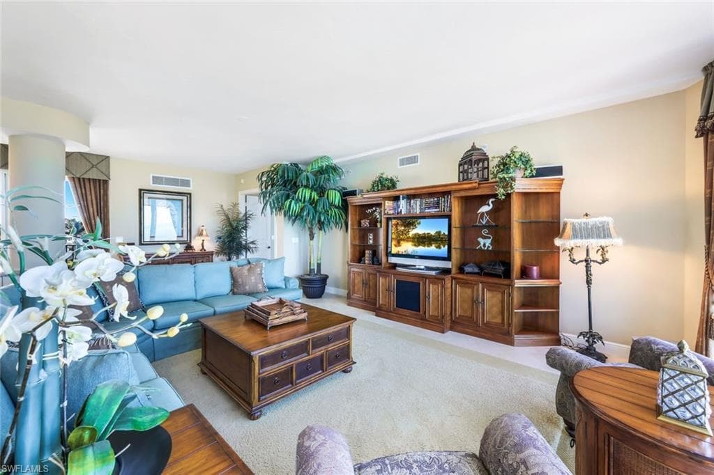700 La Peninsula BLVD # 401, NAPLES FL 34113-4