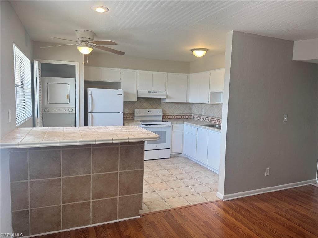 4745 Orange Grove BLVD # 11, NORTH FORT MYERS FL 33903-4