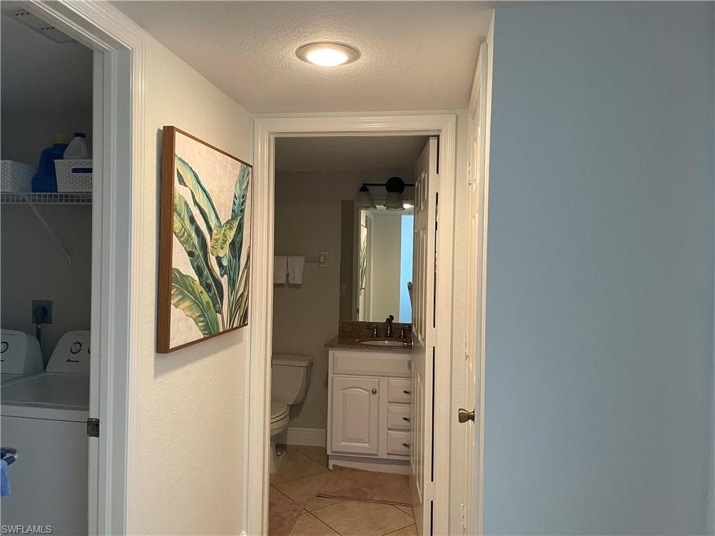 9640 Victoria LN # 305, NAPLES FL 34109-18