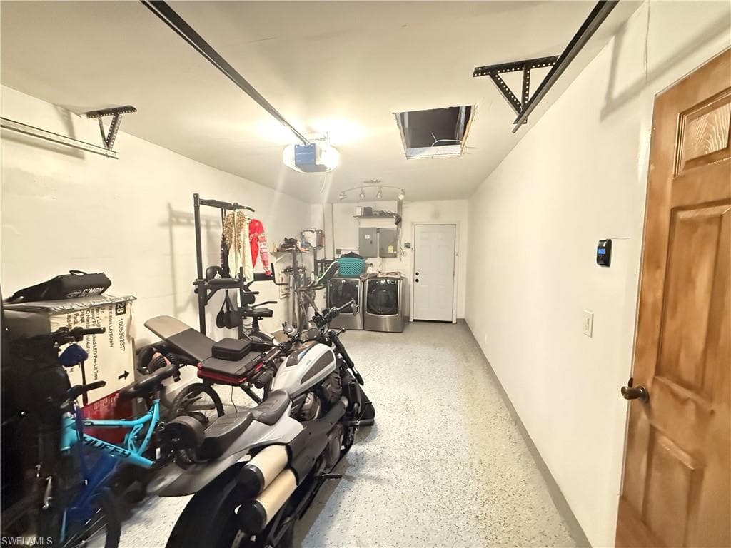 4207 Cindy AVE, NAPLES FL 34112-29