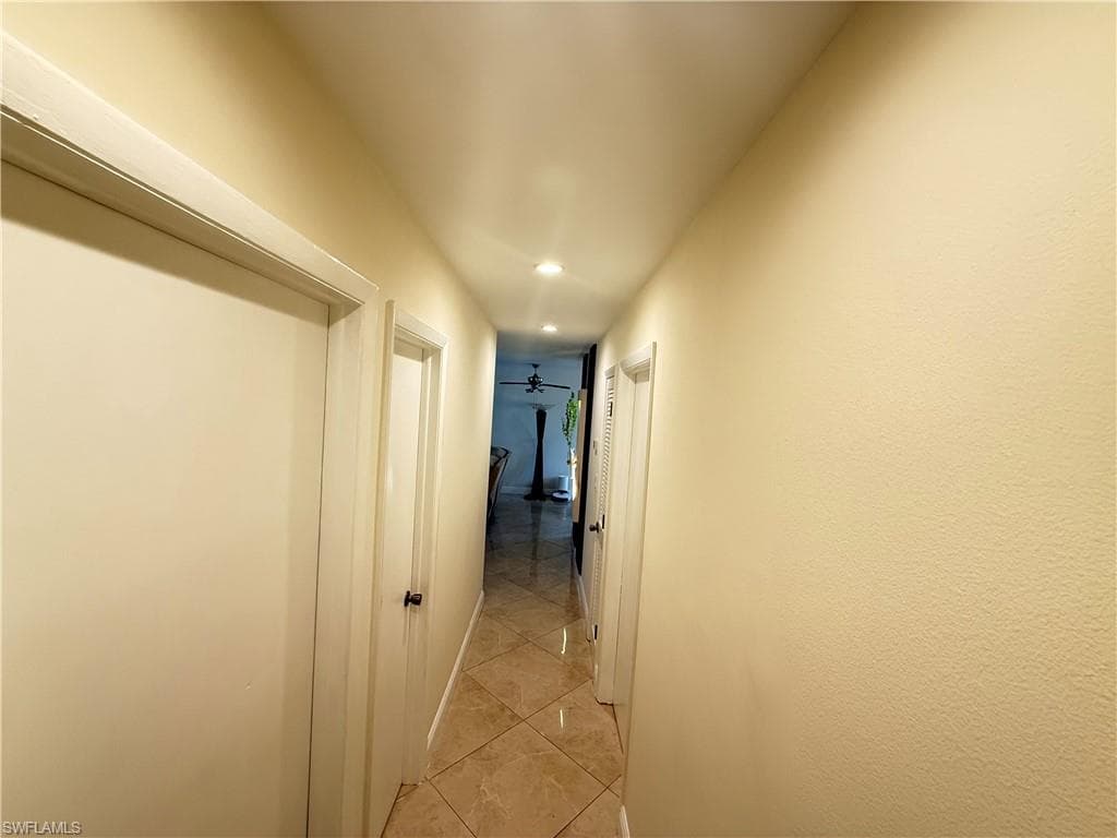 4207 Cindy AVE, NAPLES FL 34112-41