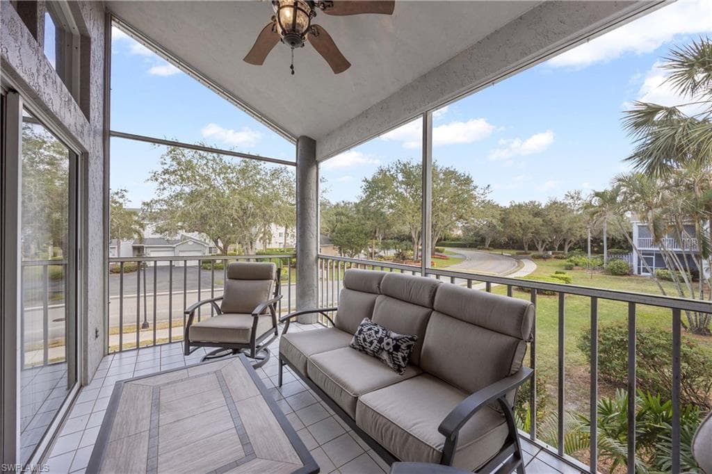 2860 Citrus Lake DR # R204, NAPLES FL 34109-16