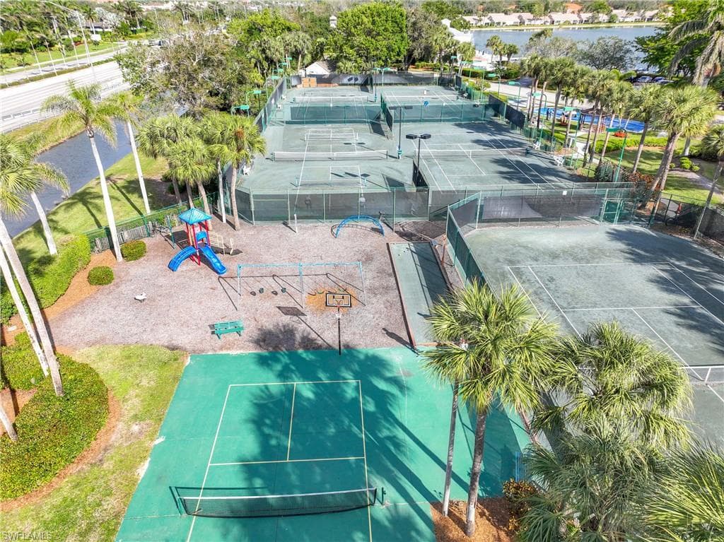 2860 Citrus Lake DR # R204, NAPLES FL 34109-21