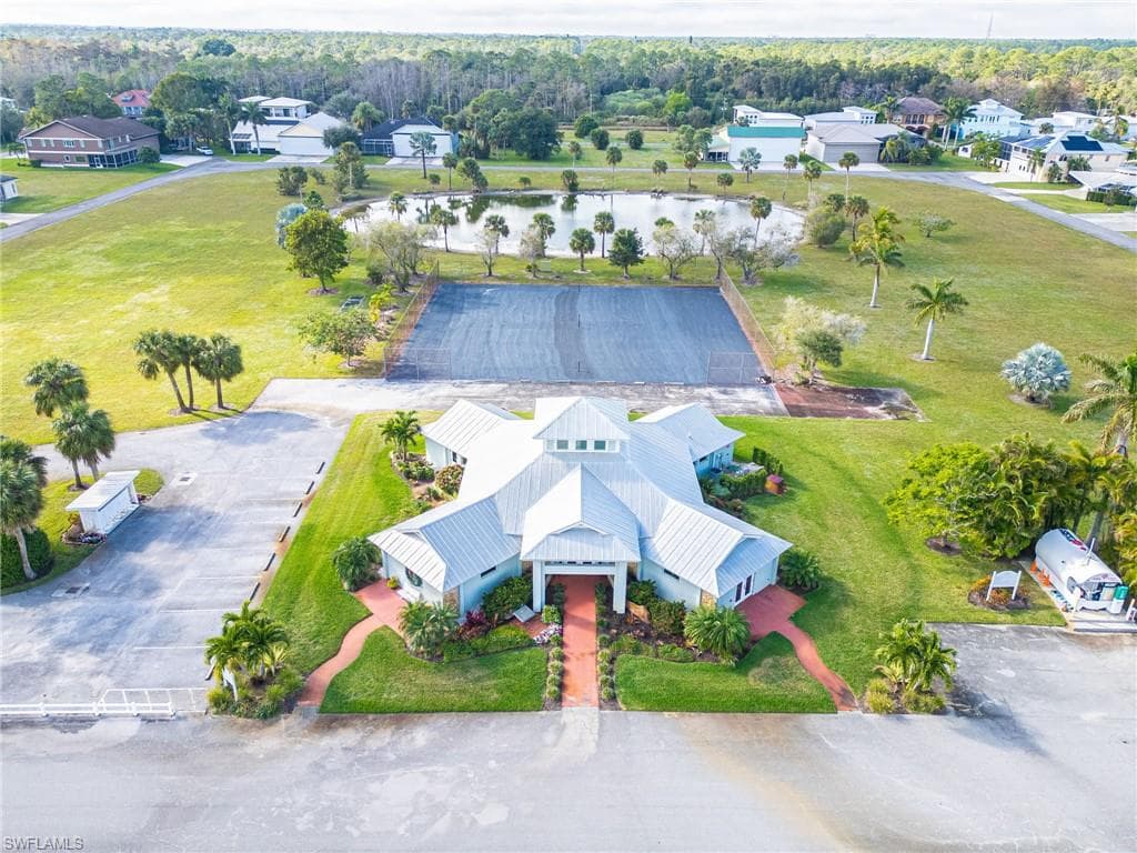4230 Skyway DR, NAPLES FL 34112-9