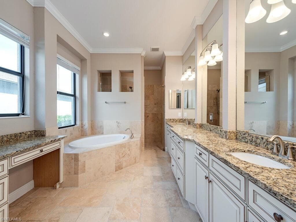 2308 Somerset PL, NAPLES FL 34120-14