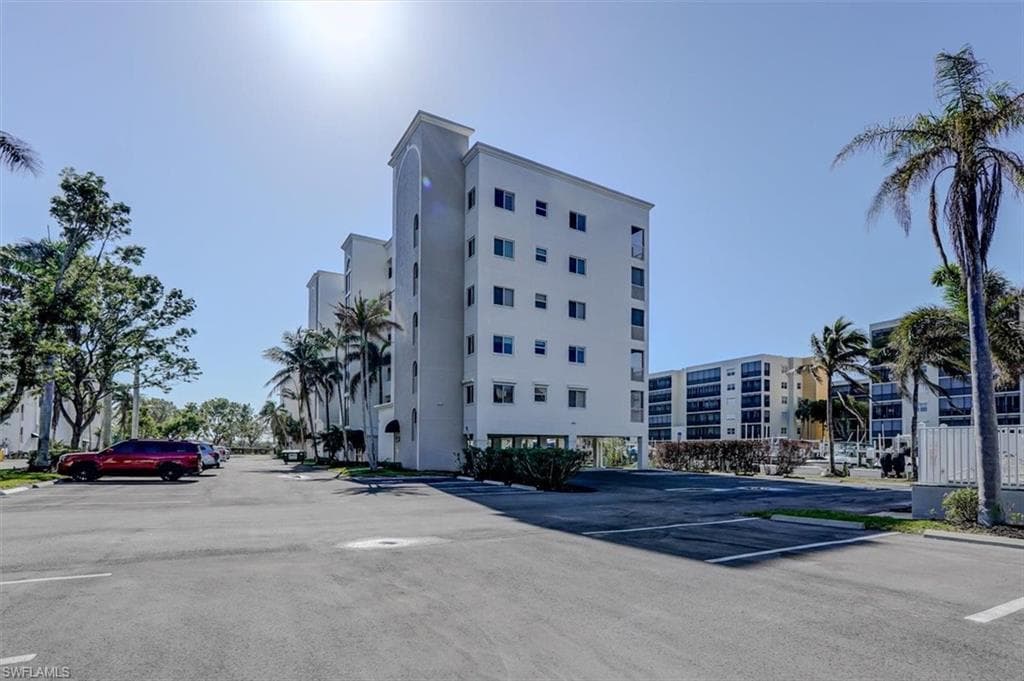 4361 Bay Beach LN # 121, FORT MYERS BEACH FL 33931-22