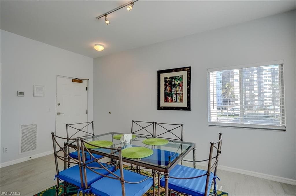 4361 Bay Beach LN # 121, FORT MYERS BEACH FL 33931-11