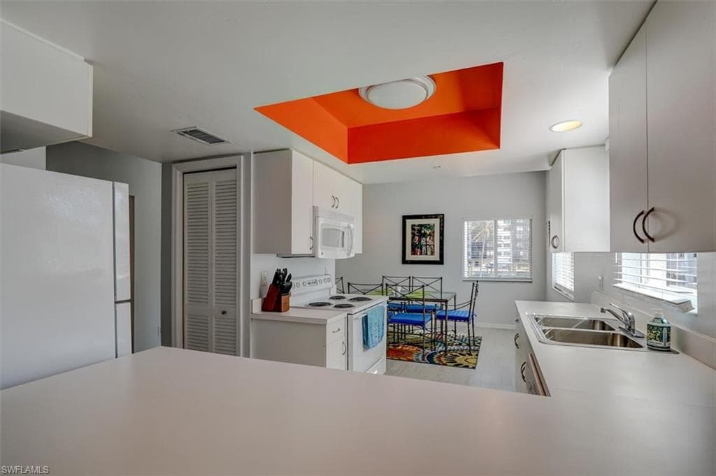 4361 Bay Beach LN # 121, FORT MYERS BEACH FL 33931-4