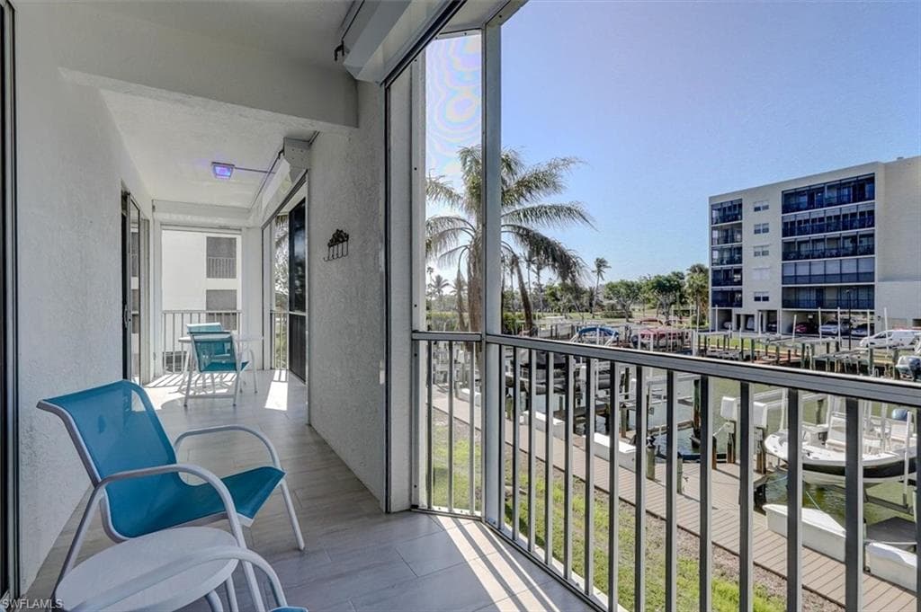 4361 Bay Beach LN # 121, FORT MYERS BEACH FL 33931-17