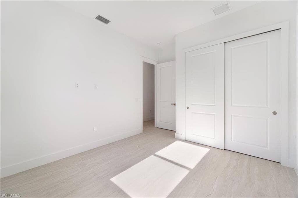 2537 Linda DR, NAPLES FL 34112-22