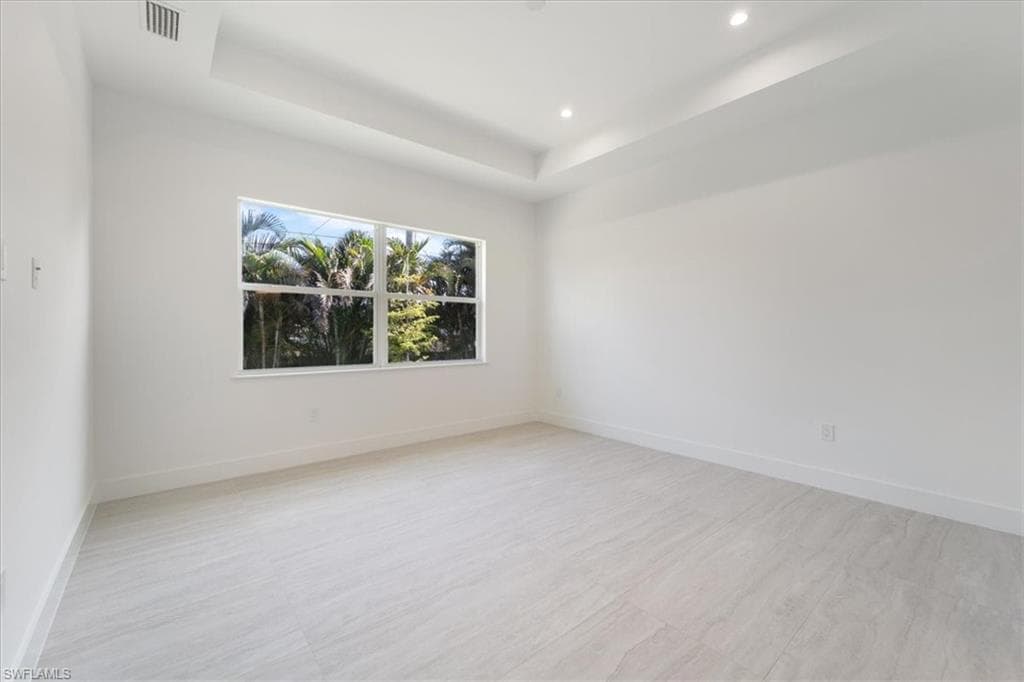 2537 Linda DR, NAPLES FL 34112-20