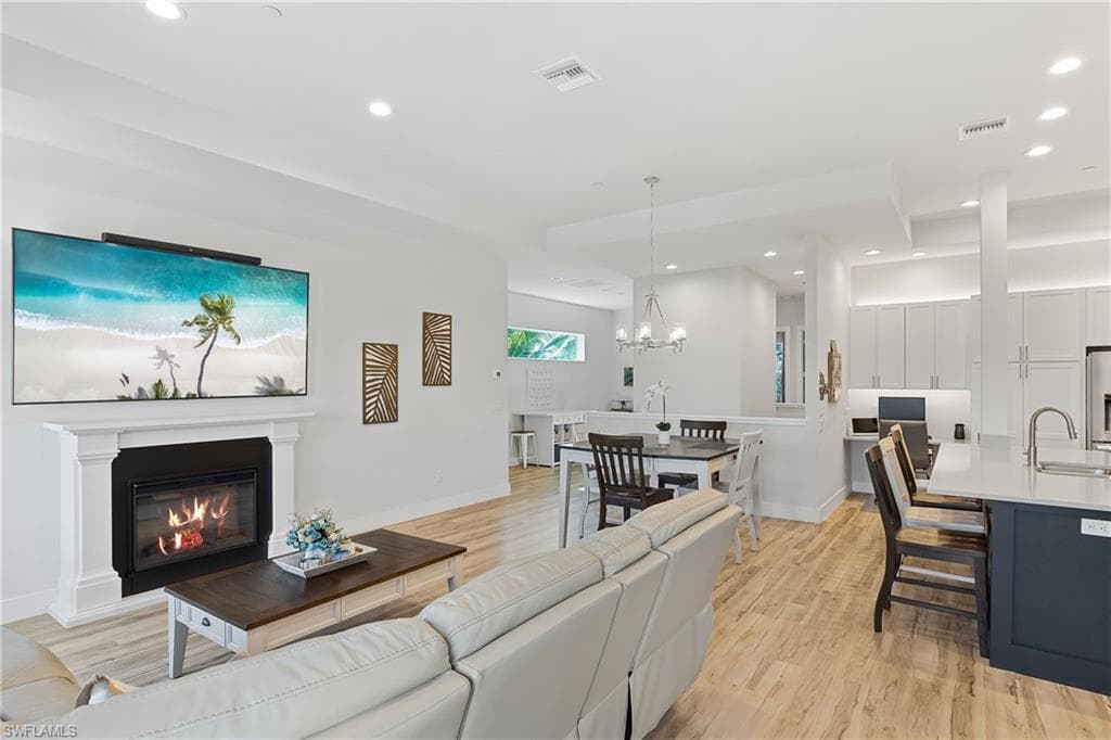 3967 SKYWAY DR # 14, NAPLES FL 34112-23