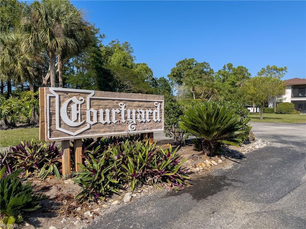 1833 Courtyard WAY # E204, NAPLES FL 34112-17
