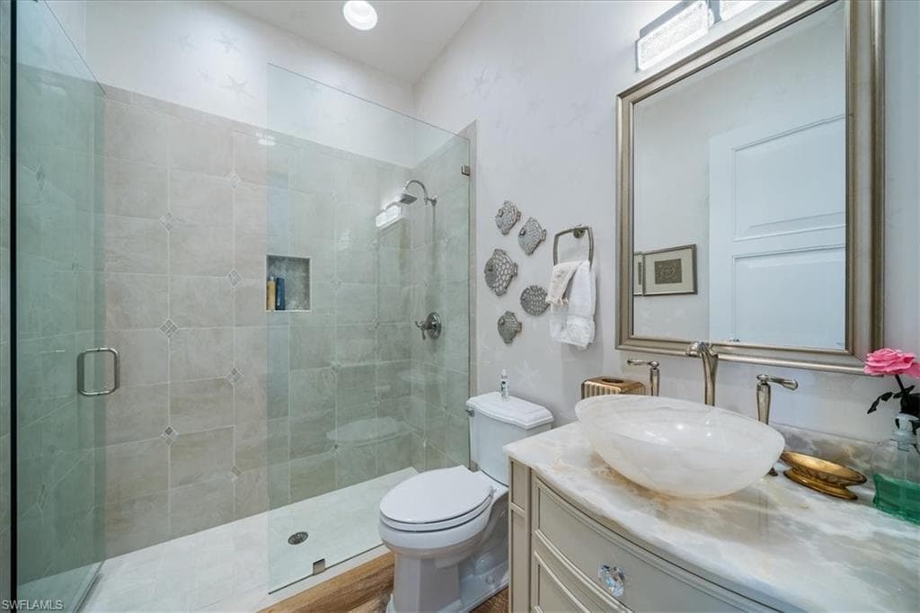 40 32nd AVE S-24