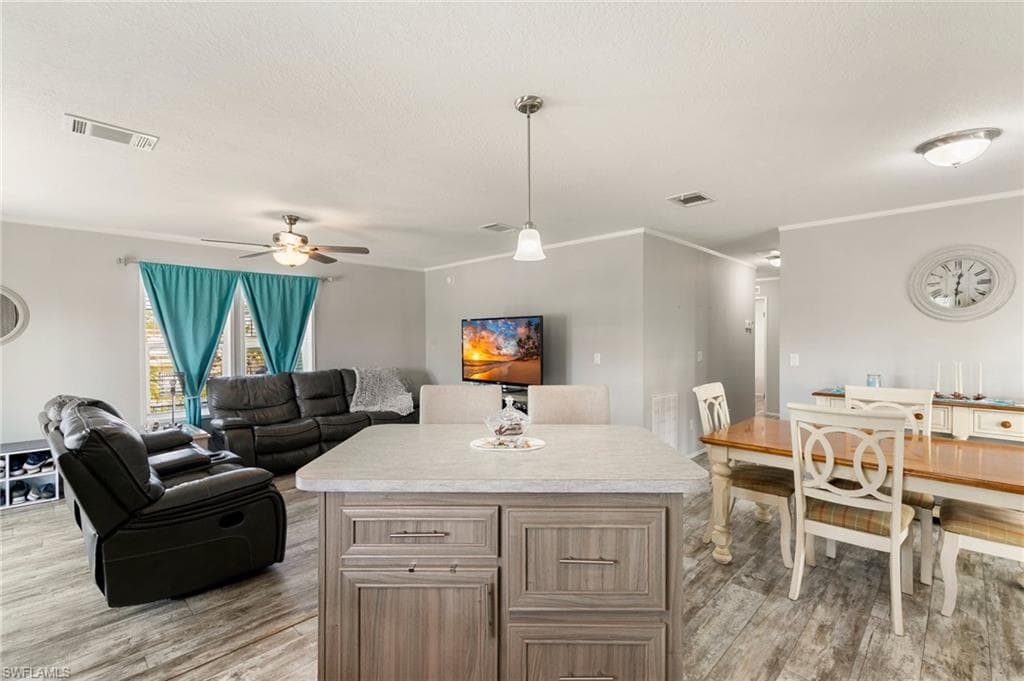 26166 Cabana RD, BONITA SPRINGS FL 34135-8