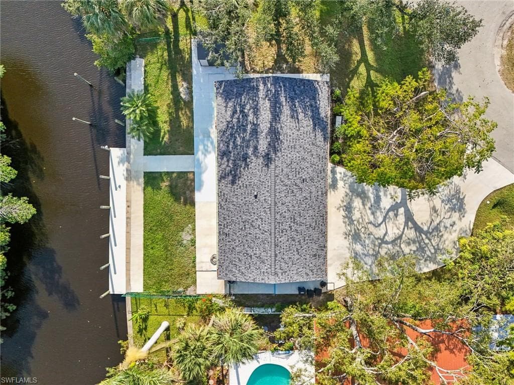 1832 Flamingo DR, NORTH FORT MYERS FL 33917-23