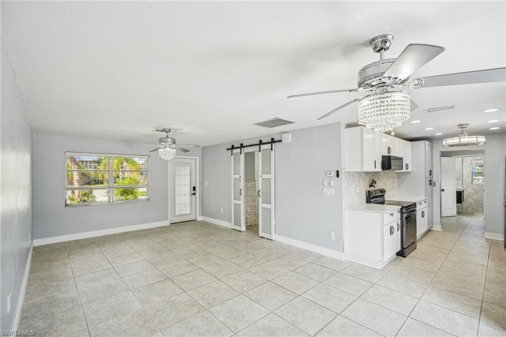 1832 Flamingo DR, NORTH FORT MYERS FL 33917-18