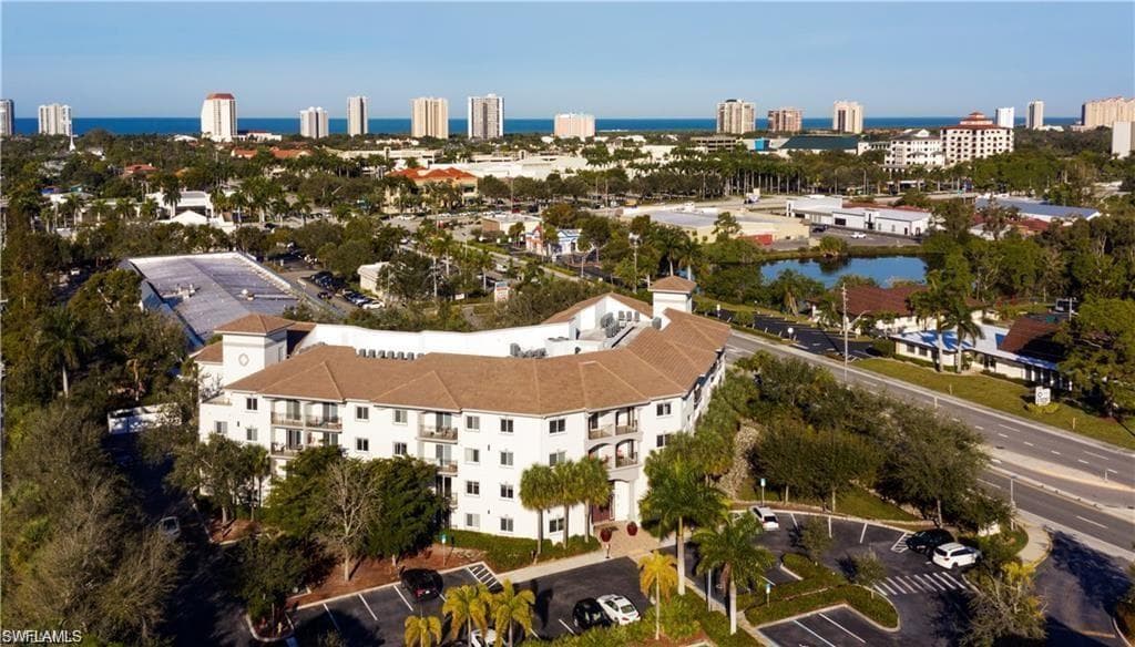 1100 Pine Ridge RD # 400, NAPLES FL 34108-8