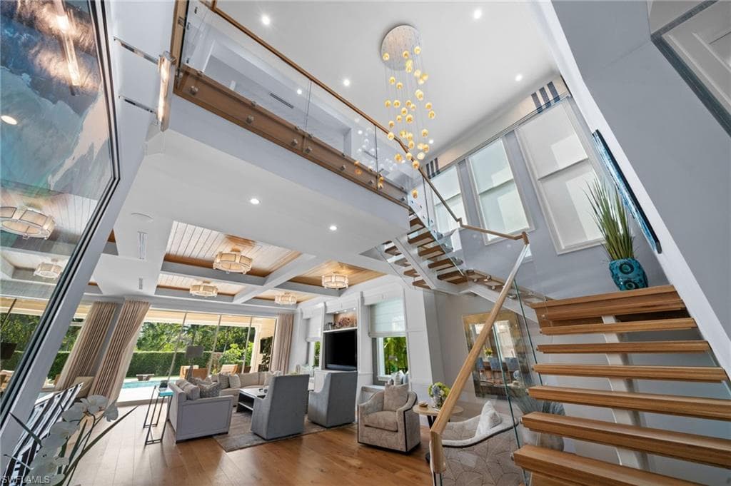 6892 Leeward WAY, NAPLES FL 34109-2