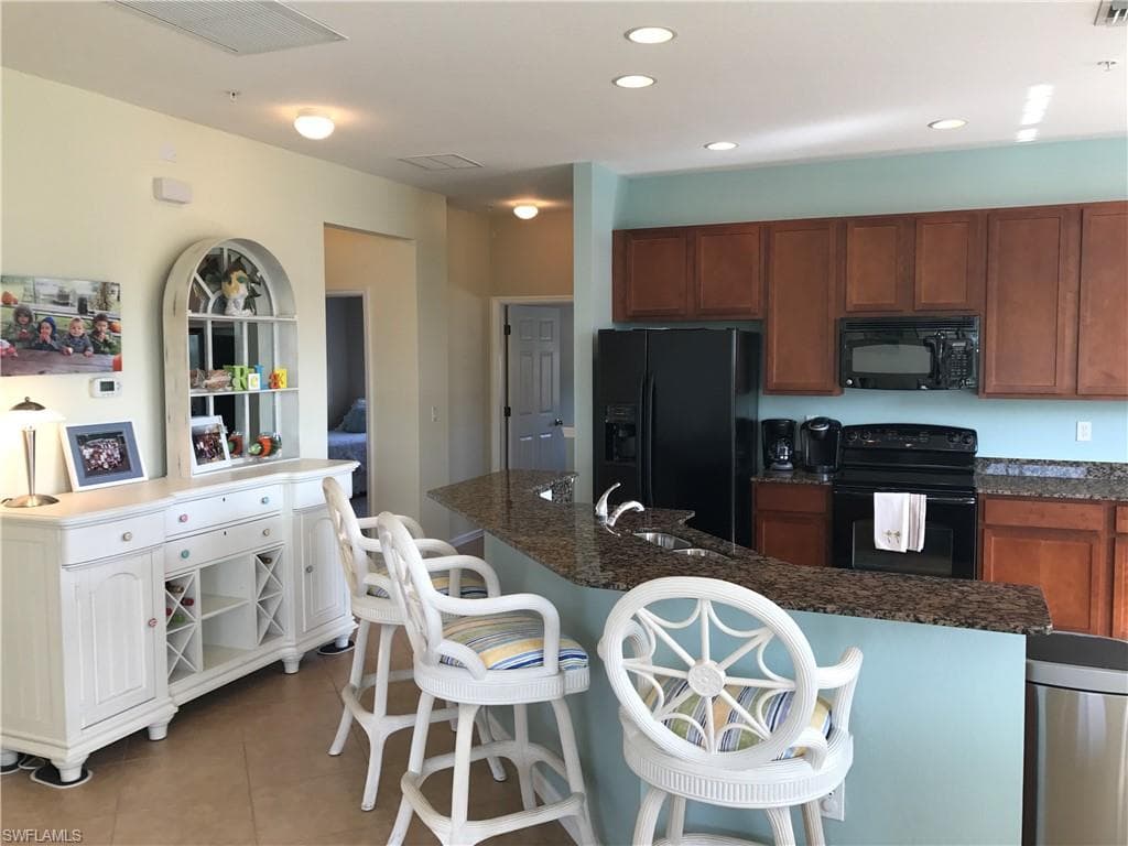 3783 Pino Vista WAY # 201, ESTERO FL 33928-2