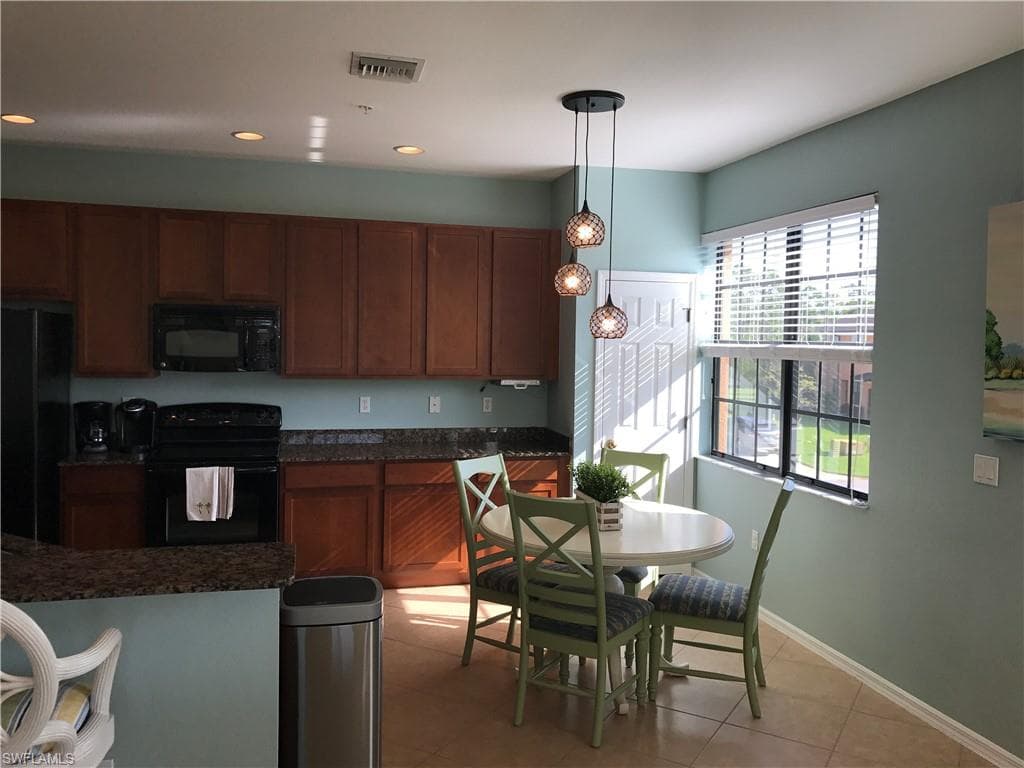 3783 Pino Vista WAY # 201, ESTERO FL 33928-3