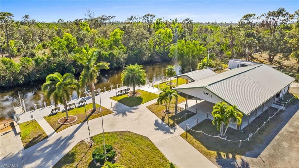 22 Williamsburg WAY, FORT MYERS FL 33908-16