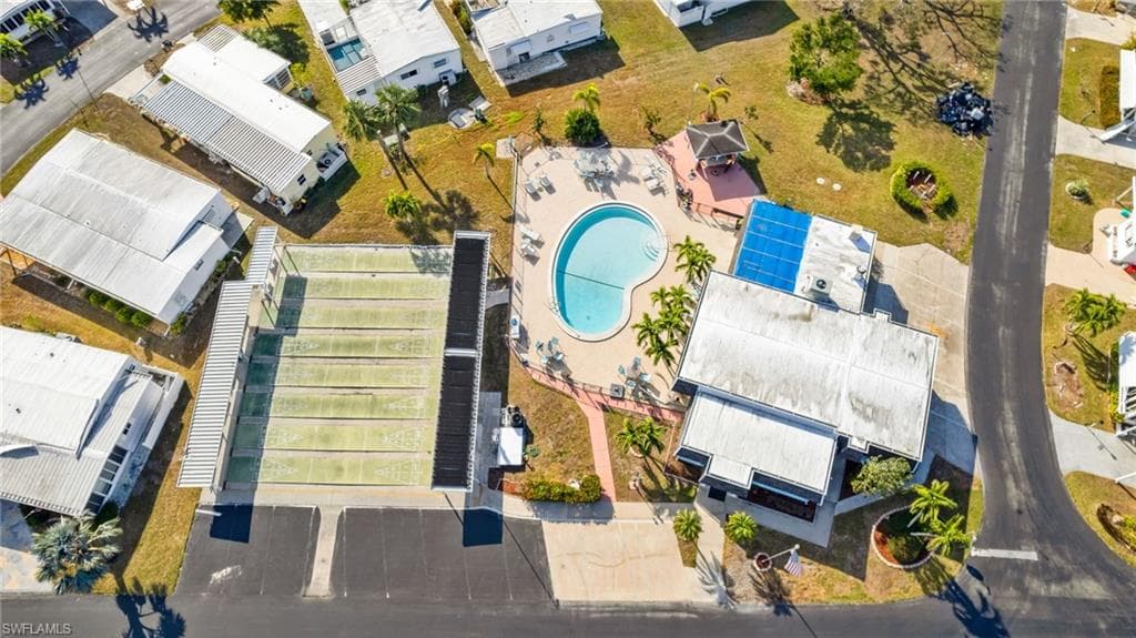 22 Williamsburg WAY, FORT MYERS FL 33908-4