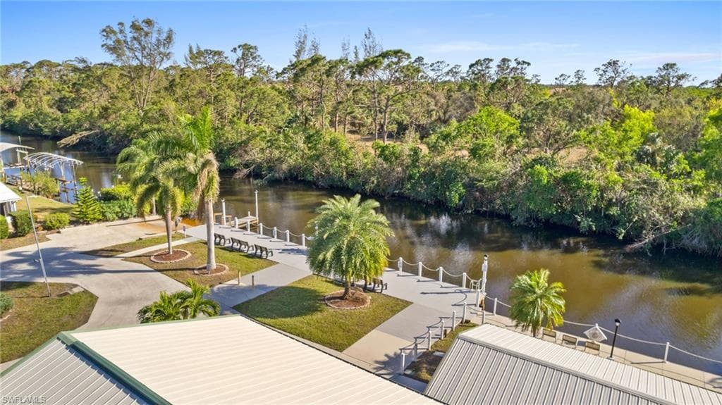 22 Williamsburg WAY, FORT MYERS FL 33908-8
