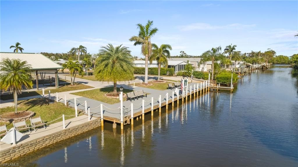 22 Williamsburg WAY, FORT MYERS FL 33908-10
